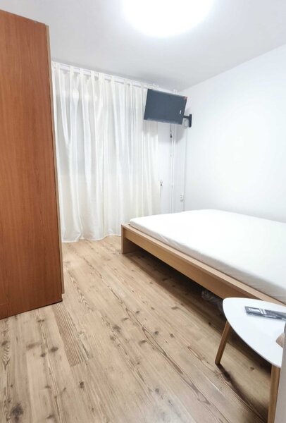 Dristor, Piata Bobocica,